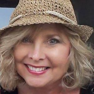 Meet your Posher, Nikki